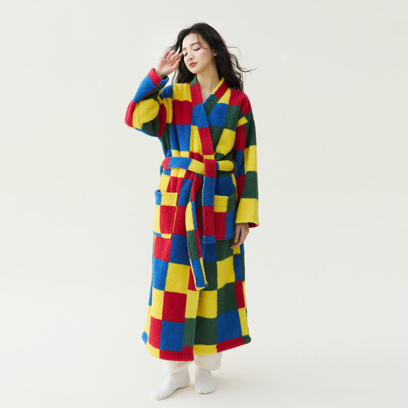 Bunt karierter, warmer, langer Plüschmantel - XL - image 0