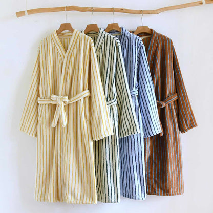 Einfacher, gestreifter, warmer Flanell-Bademantel - image 2