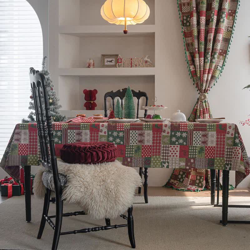 Patchwork-Tischdecke mit weihnachtlichem Druck - image 2