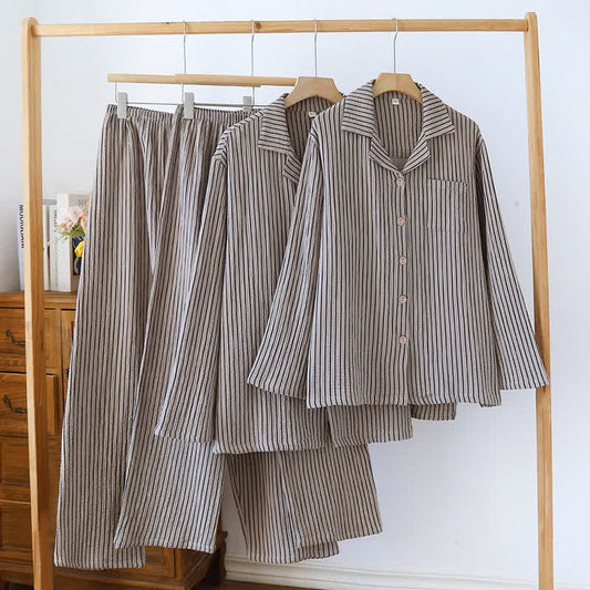 Einfaches Loungewear-Set aus reiner Baumwolle mit Streifen - image 0