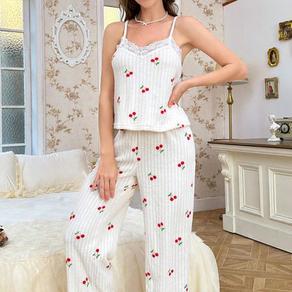 Pyjama-Set mit Kirschmuster und Spitzenbesatz (3-teilig) - image 3