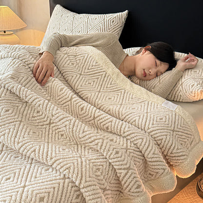 Sherpa-Überwurfdecke mit geometrischem Rautenmuster und Jacquardmuster - image 5