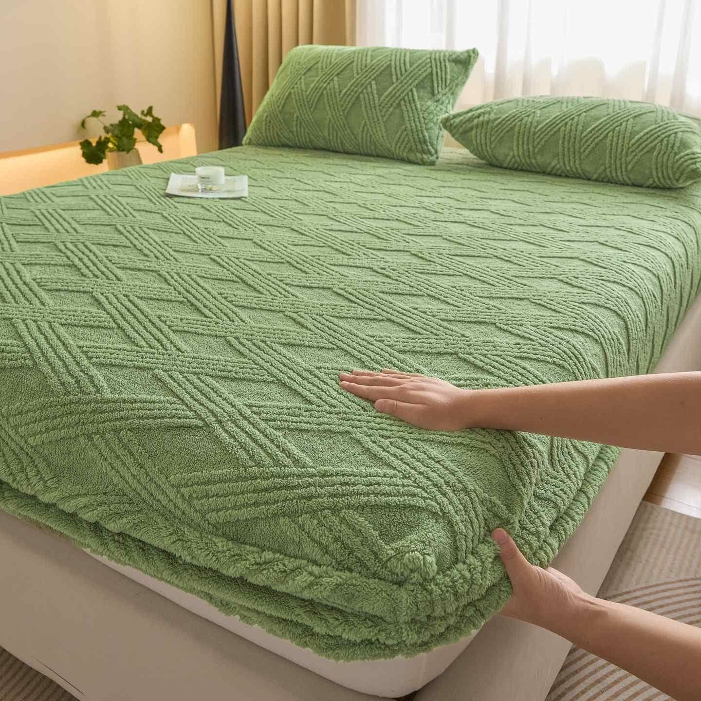 Warmes Spannbettlaken aus gestreiftem Rautenfleece - Grün - Laken mit 2 Kissenbezügen - 200cm x 230cm - image 5