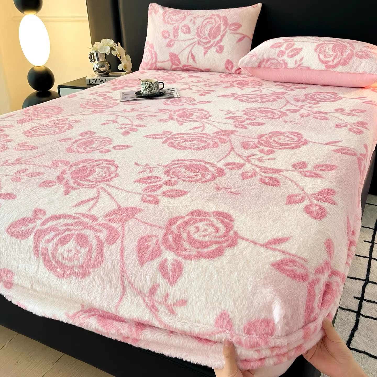 Warmes Spannbettlaken aus Fleece mit rosa Rosen - image 2