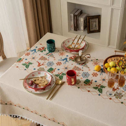 Weihnachtlich inspirierte Jacquard-Tischdecke in Beige - image 4