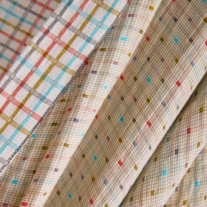 Bunter Kimono-Bademantel aus Baumwollgaze mit Gingham-Muster - image 5