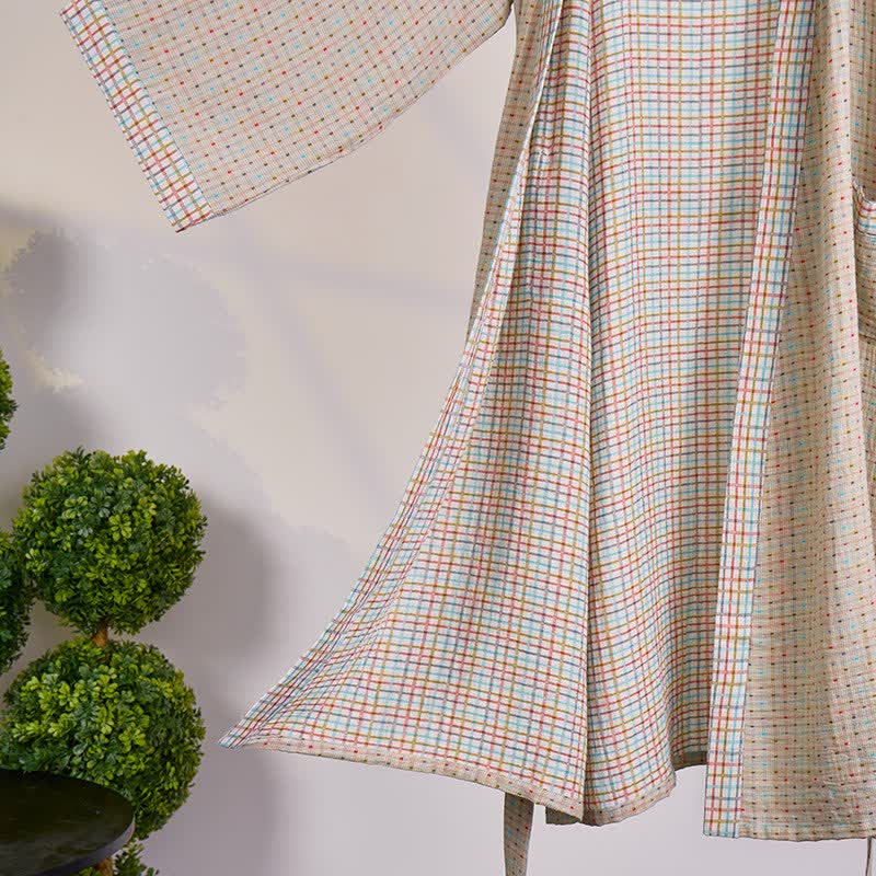 Bunter Kimono-Bademantel aus Baumwollgaze mit Gingham-Muster - image 2