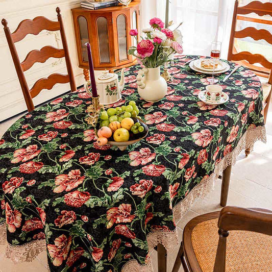 Elegante Tischdecke mit Spitzenbesatz und Blumenmuster - image 0