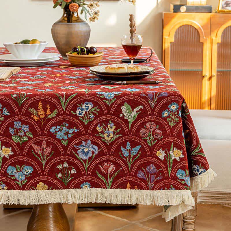 Vintage Tischdecke mit Quaste und blühendem Blumenstrauß - image 4