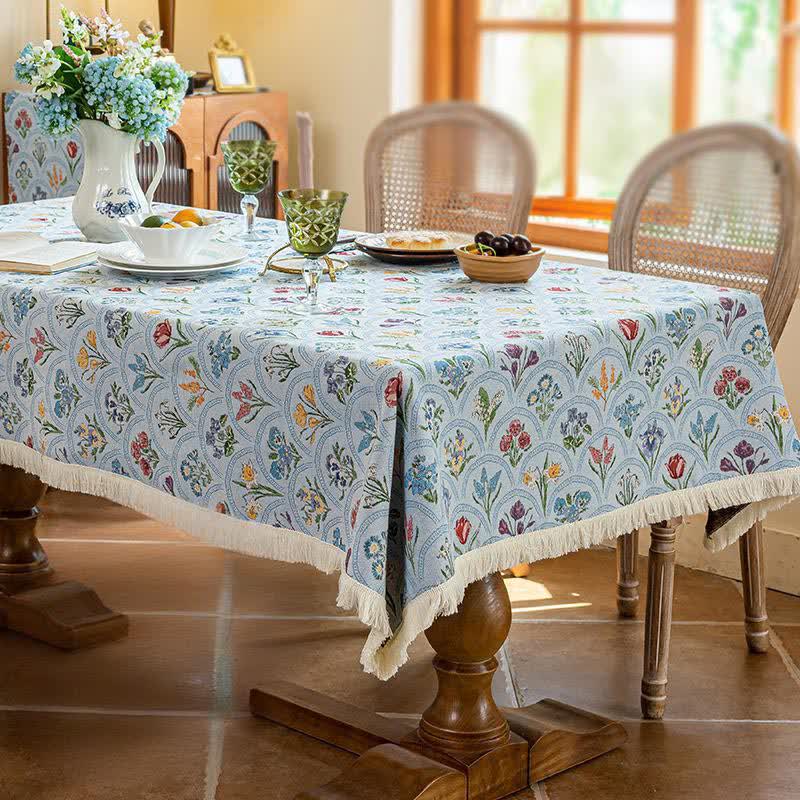 Vintage Tischdecke mit Quaste und blühendem Blumenstrauß - image 10