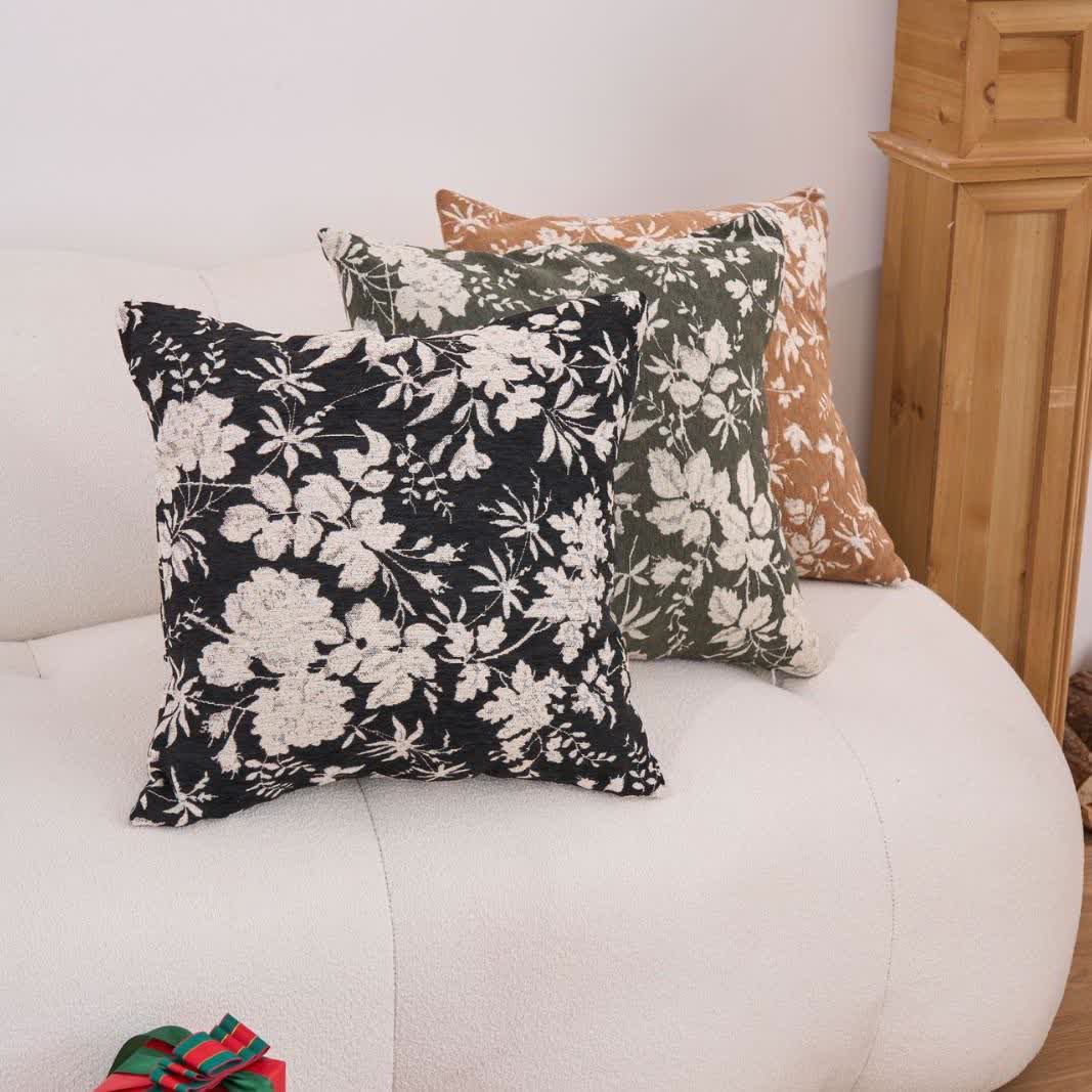Kissen mit Blumenblatt-Motiv und Einsatz - image 0