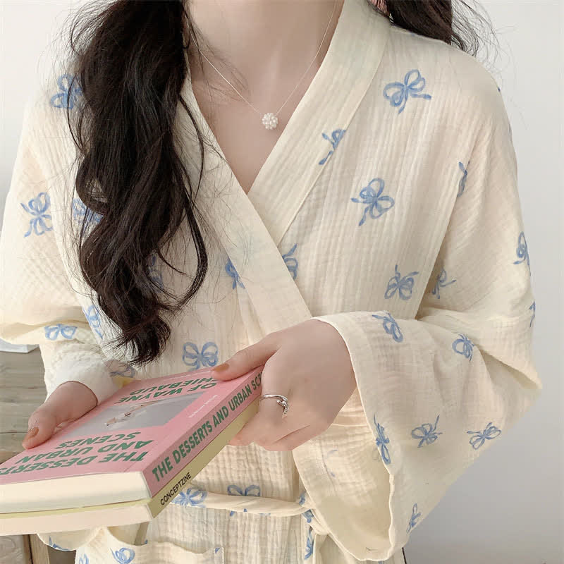 Blauer Kimono-Bademantel mit Schleifenmuster - image 8
