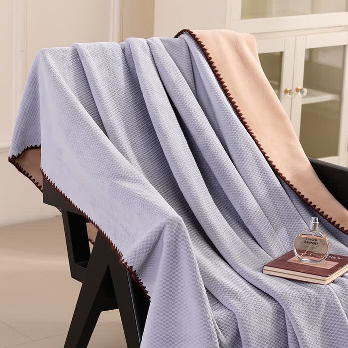 Warme Überwurfdecke aus kariertem Jacquard - Hellviolett - 2 Kissenbezüge - 48cm x 74cm - image 0