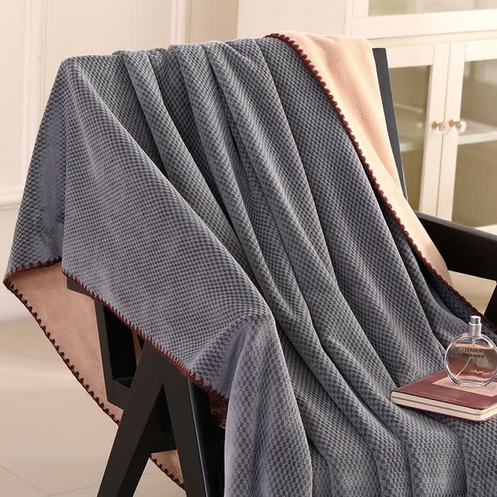 Warme Überwurfdecke aus kariertem Jacquard - Dunkelgrau - 2 Kissenbezüge - 48cm x 74cm - image 1