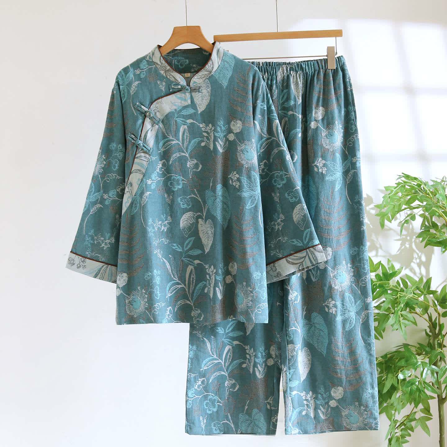 Orientalisch inspiriertes Pyjama-Set aus Baumwollgaze mit Blumenmuster - Grün - XXL - image 13