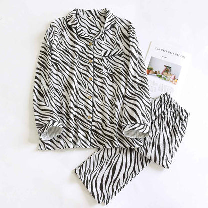 Modernes Pyjama-Set aus Baumwollgaze mit Zebrastreifen - image 1
