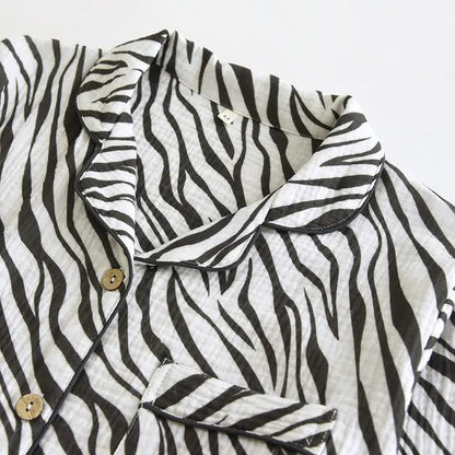 Modernes Pyjama-Set aus Baumwollgaze mit Zebrastreifen - image 4
