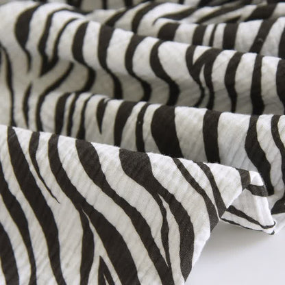 Modernes Pyjama-Set aus Baumwollgaze mit Zebrastreifen - image 13