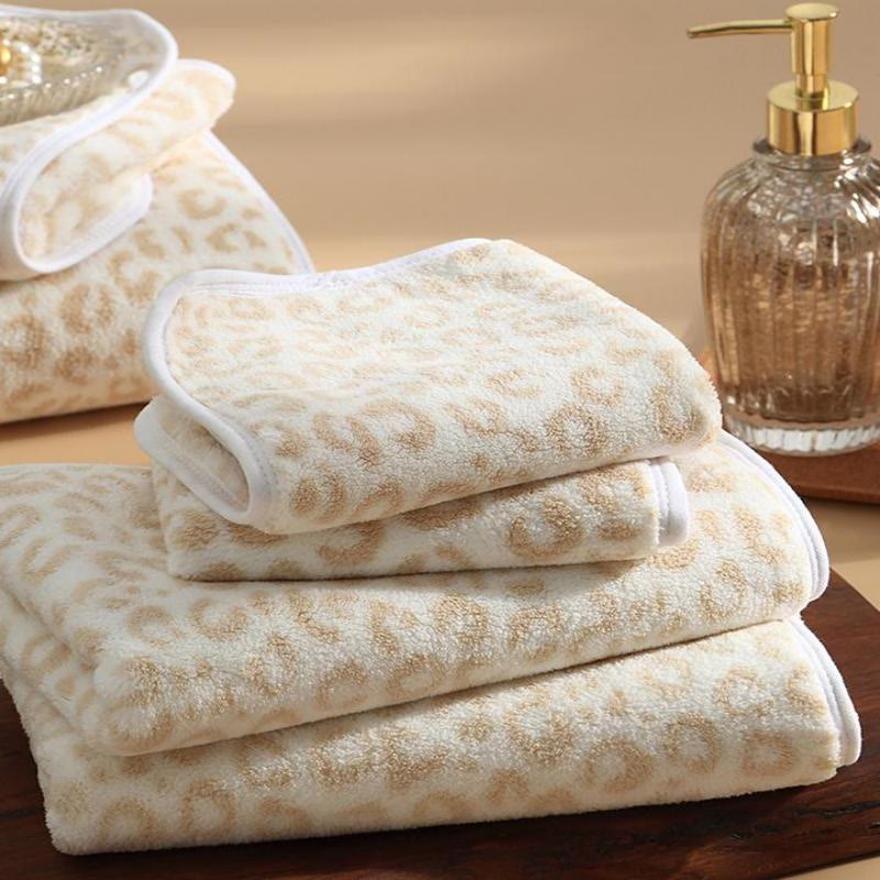 Luxuriöses Badetuch-Set mit Leopardenmuster (3er-Pack) - image 3