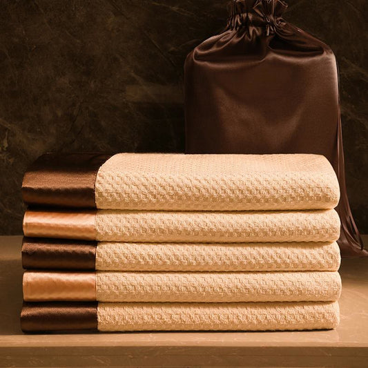 Badetuchset aus Satin mit Waffelmuster (2er-Pack) - image 0