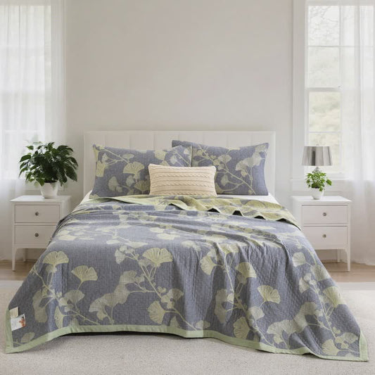 Ginkgo-inspirierte Wendedecke aus natürlicher Baumwolle - Blau - Steppdecke mit 2 Kissenbezügen - 244cm x 264cm - image 0