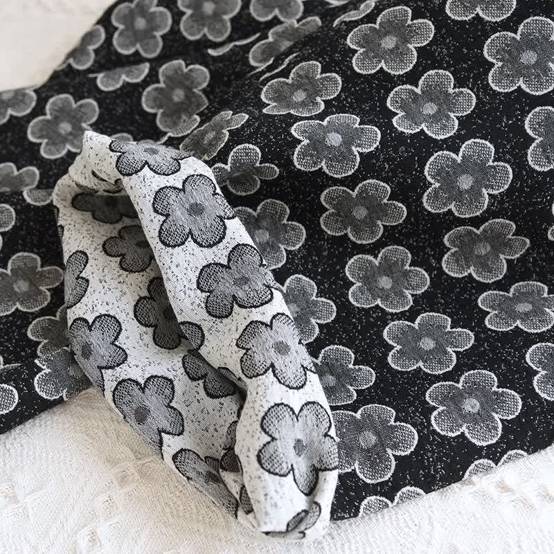 Schwarze Nachtwäsche aus Jacquard-Baumwolle mit Blumenmuster - image 10