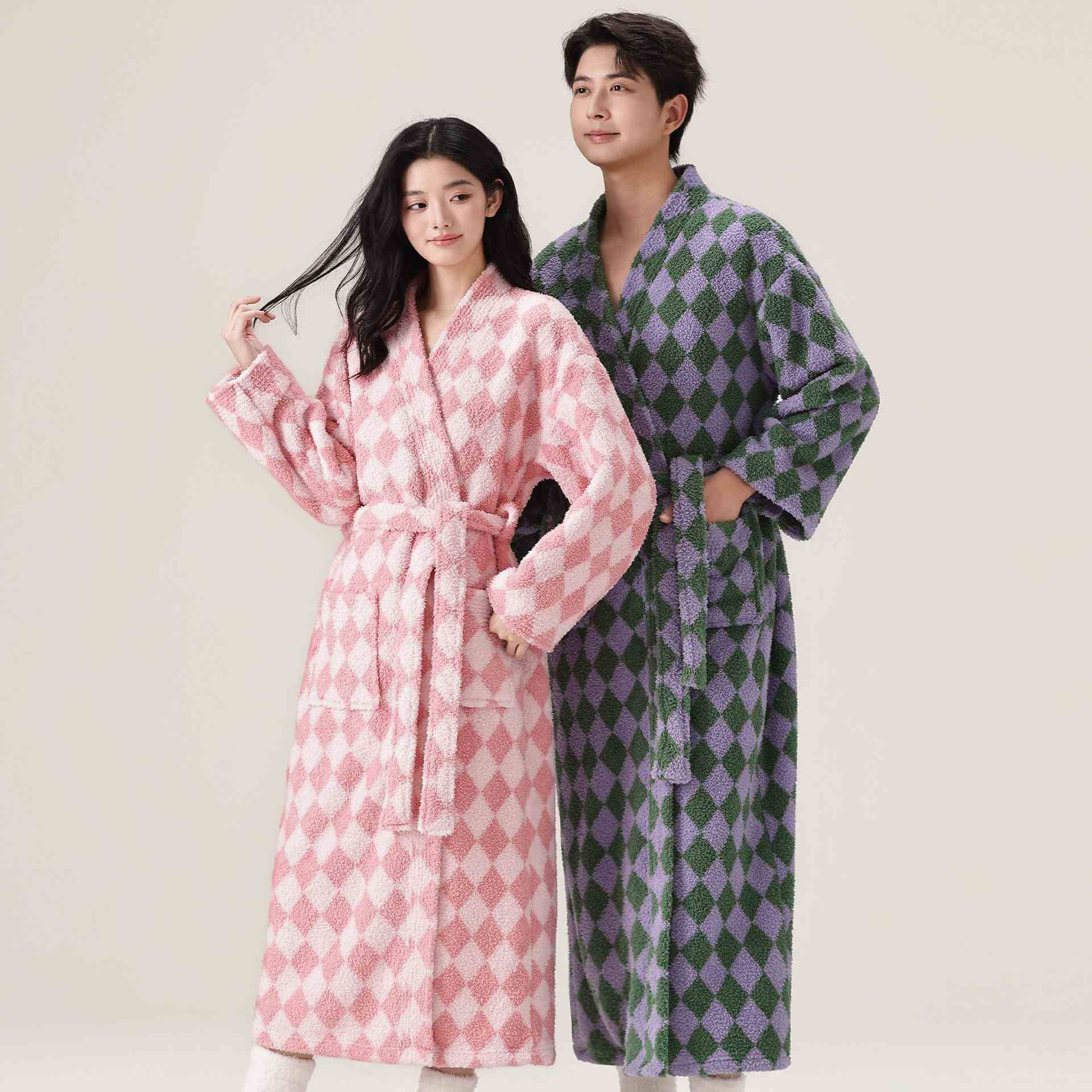 Unisex-Bademantel aus Plüsch mit Rautenmuster - image 1
