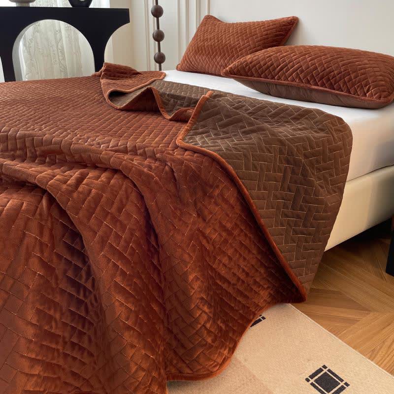 Ownkoti Steppdecke mit einfarbigem Gittermuster - Braun - Tagesdecke mit 2 Kissenbezügen - 220cm x 240cm - image 16