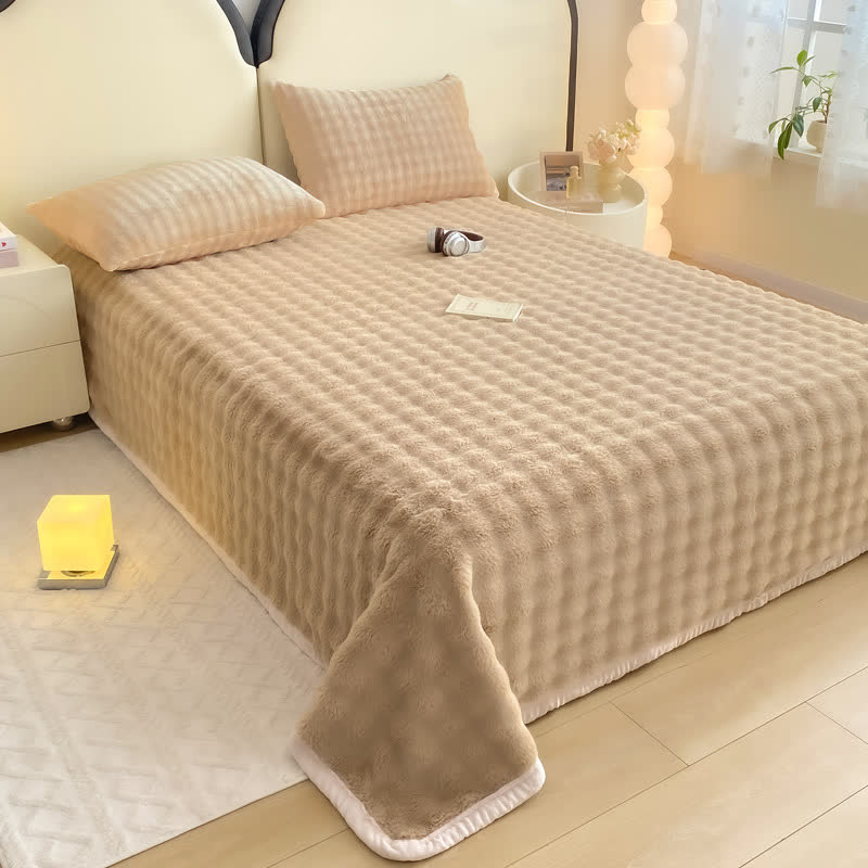 Ownkoti Strukturierte Tagesdecke aus Kaninchenfellimitat - Kamel - Laken mit 2 Kissenbezügen - 230cm x 250cm - image 8