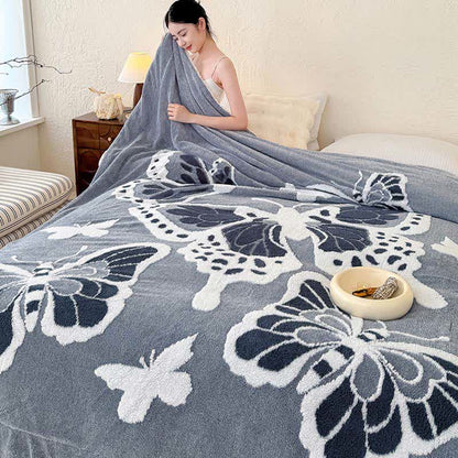 Ownkoti – Plüschdecke mit Schmetterlingsprägung im Natur-Stil - image 6