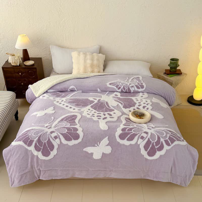Ownkoti – Plüschdecke mit Schmetterlingsprägung im Natur-Stil - Lila - 200cm x 230cm - image 15