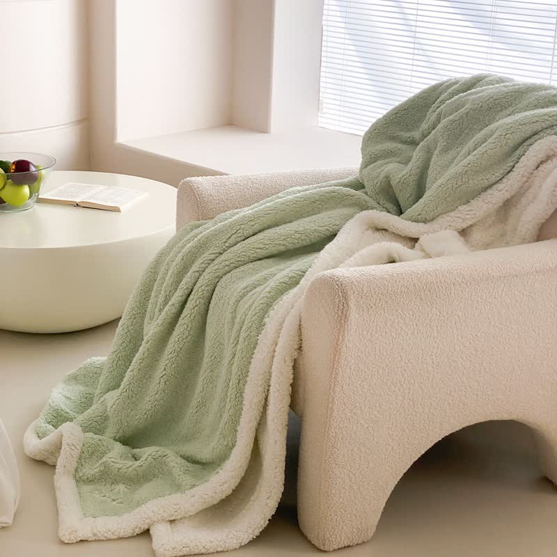 Ownkoti Bow Sherpa Wende-Überwurfdecke - Hellgrün - 200cm x 230cm - image 12