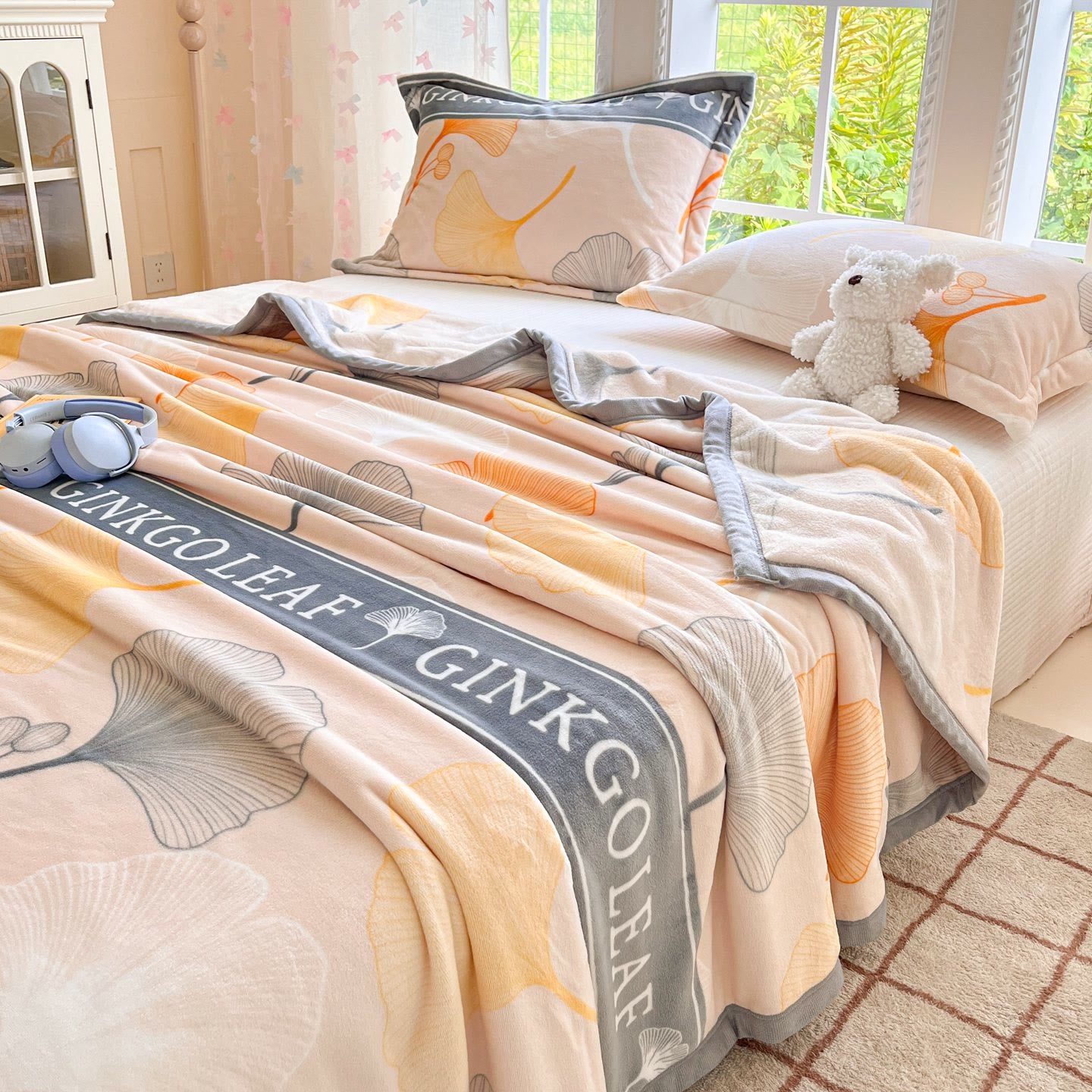 Kuschelige, warme Ginkgo-Blatt-Decke - image 4