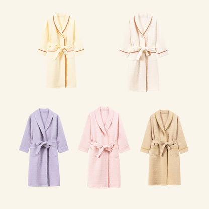 Ownkoti Einfacher, einfarbiger Steppbademantel - image 1