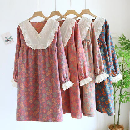 Ownkoti Nachthemd mit langen Ärmeln aus Baumwollgaze mit Blumenmuster - image 2