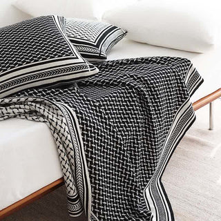 Ownkoti Strickdecke im nordischen Stil - image 0