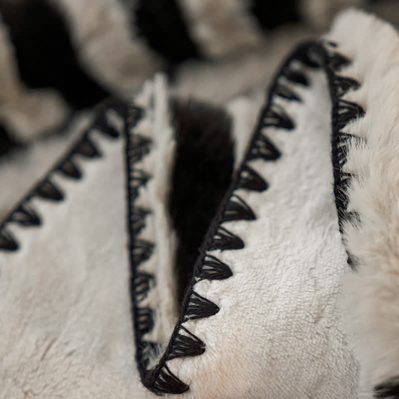 Ownkoti Jacquard-Fleecedecke mit geometrischem Muster - image 7