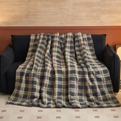 Ownkoti Wendbare Fleecedecke im klassischen Karomuster – vielseitig verwendbar - image 49