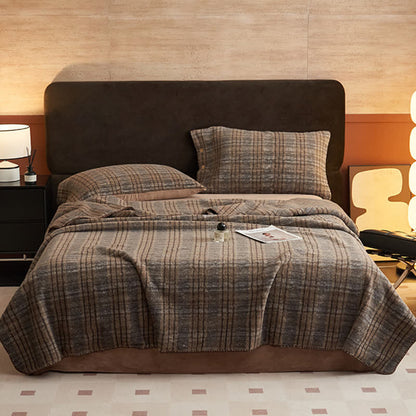 Ownkoti Wendbare Fleecedecke im klassischen Karomuster – vielseitig verwendbar - image 16