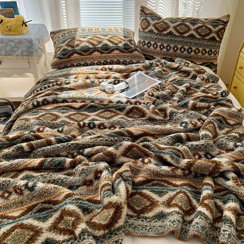 Ownkoti Flauschige Fleecedecke im Bohemian Chic - image 3