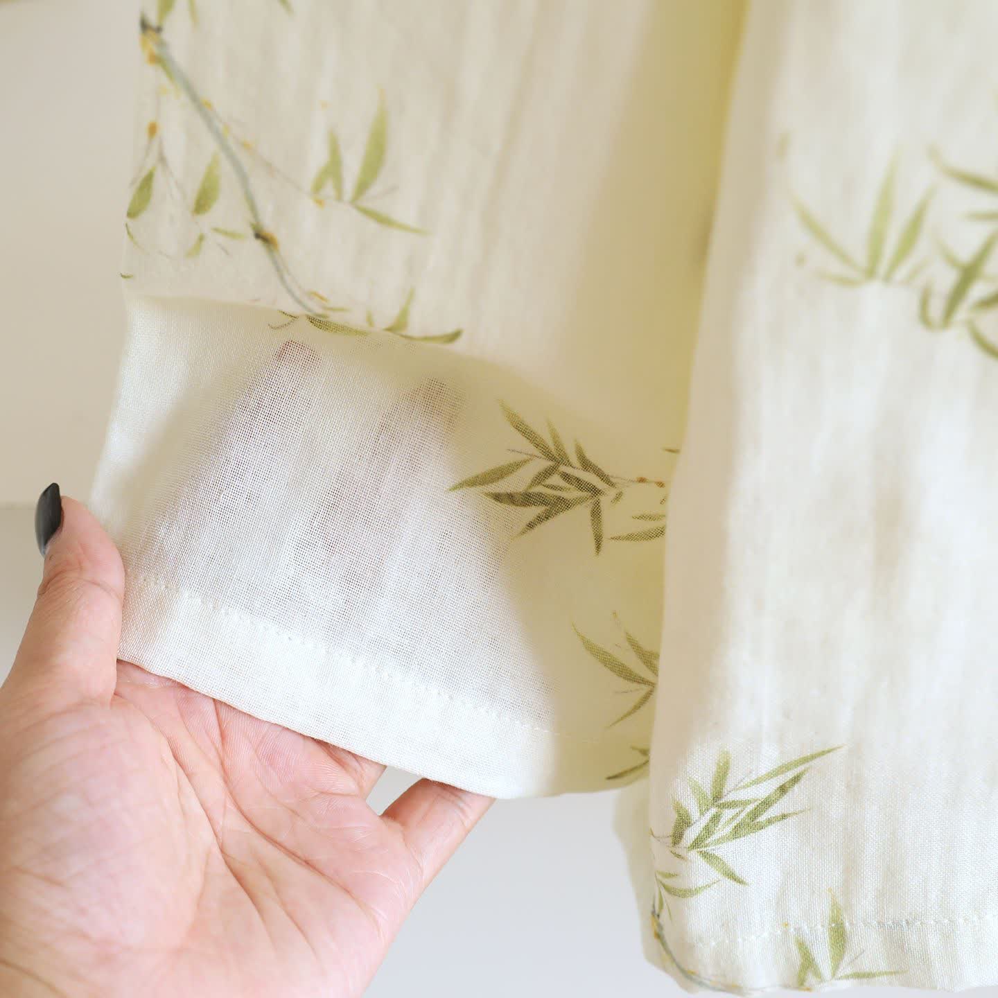 Ownkoti Orientalisch inspirierte Loungewear aus Bambus-Baumwolle mit Schmetterlingsmotiv - image 5