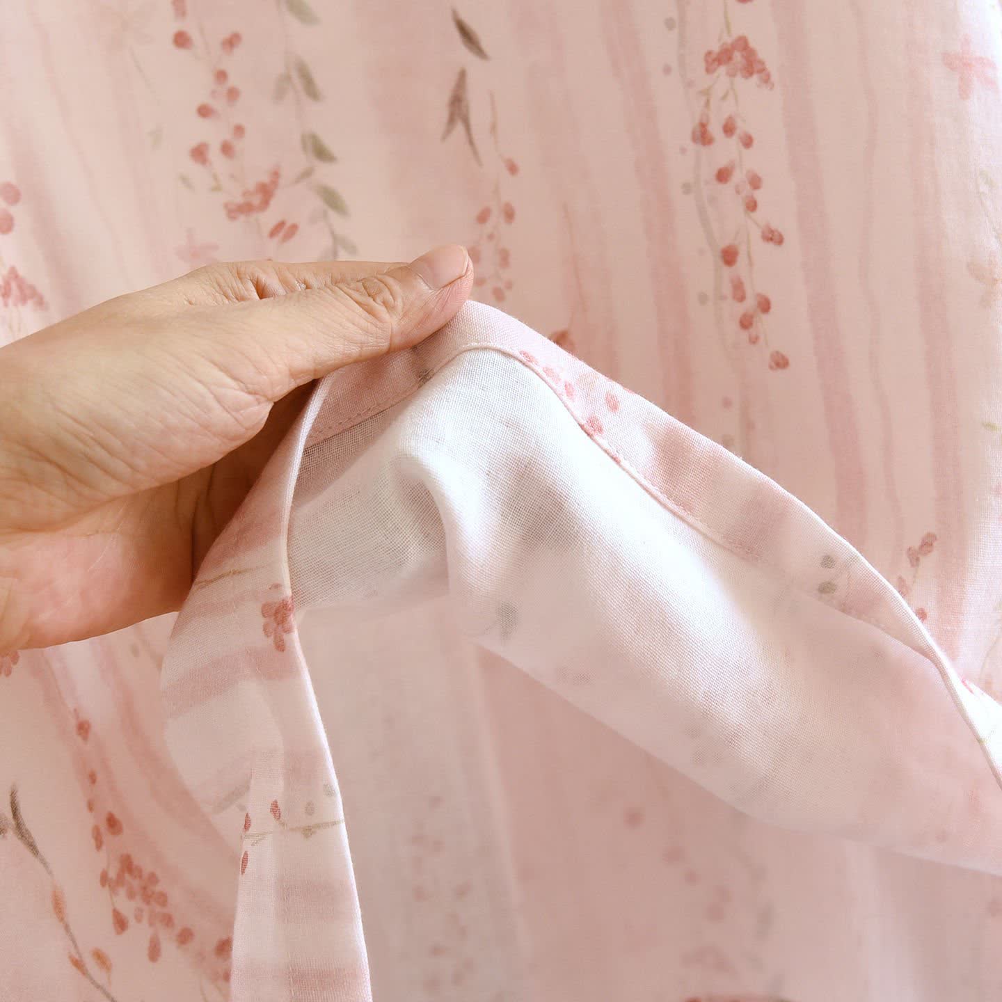 Ownkoti Orientalisch inspirierte gestreifte Loungewear aus Baumwolle mit Blumenmuster - image 6