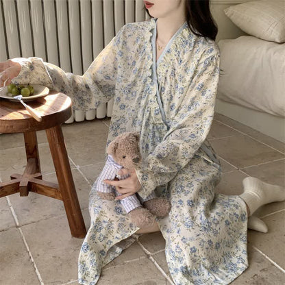 Ownkoti Blaues Nachthemd mit Blumenmuster, langen Ärmeln und Rüschen - image 3