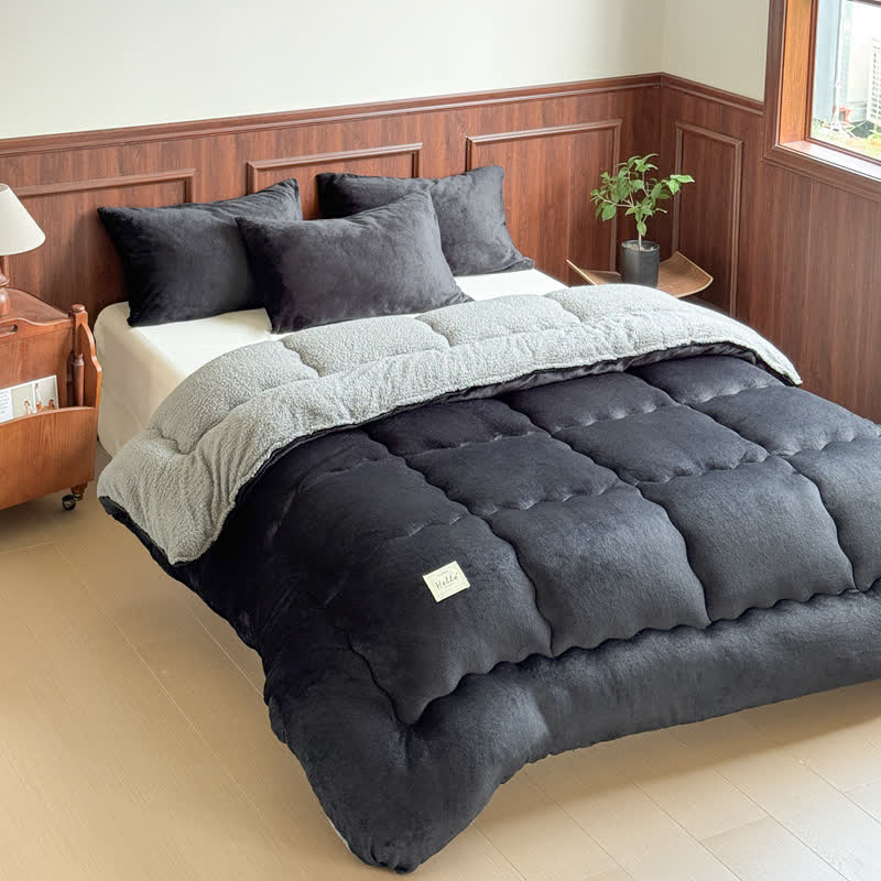 Ownkoti Plüsch-Steppdecke aus Sherpa-Fleece - Schwarz & Grau - 220cm x 240cm - image 4