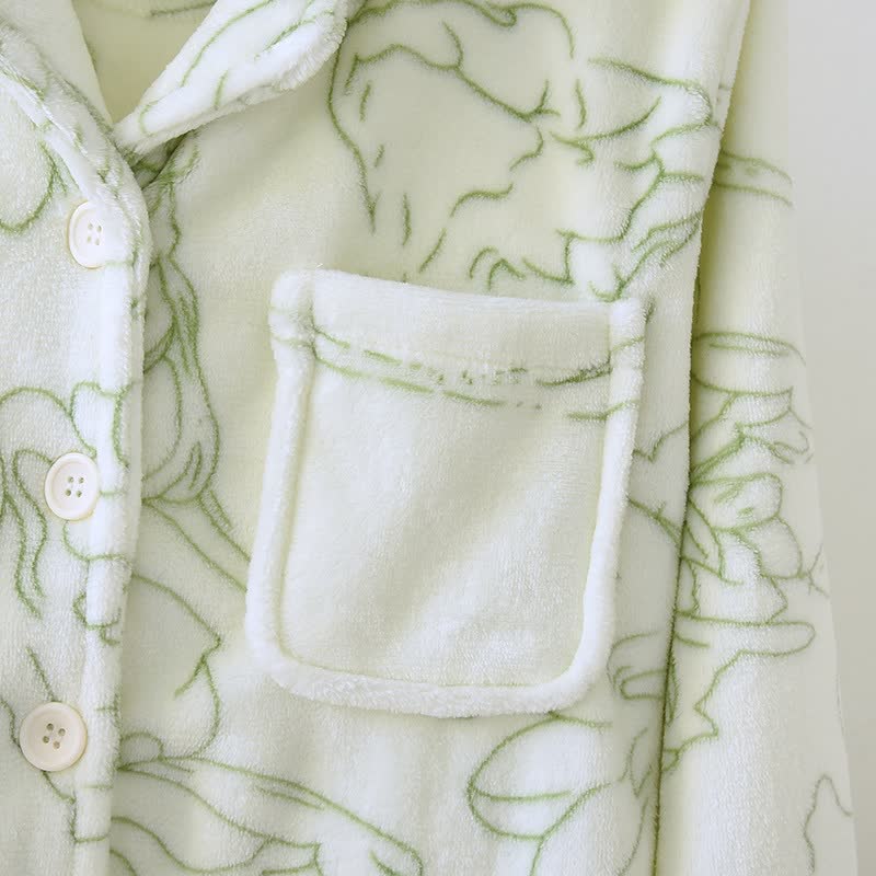 Frisches grünes Plüsch-Loungewear-Set mit Linienmuster - image 5