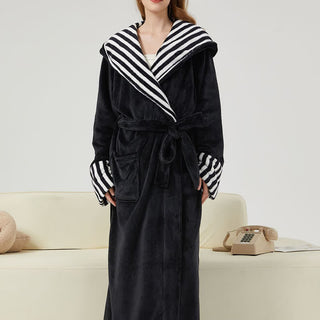 Unisex-Bademantel mit Streifen, Kragen und Kapuze aus Plüsch - Schwarz - 2XL - image 0