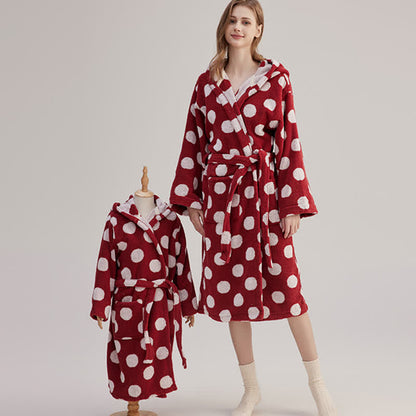Passender Familienbademantel aus Baumwolle mit Kapuze und Polka-Dots - image 5