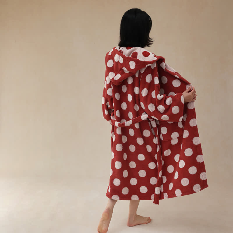 Passender Familienbademantel aus Baumwolle mit Kapuze und Polka-Dots - image 10