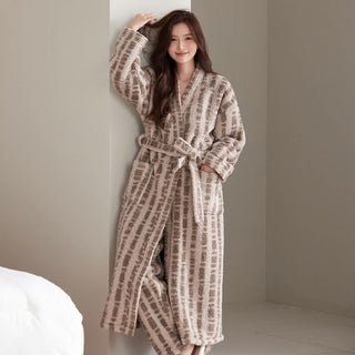 Unisex Luxus-Bademantel aus Plüsch mit Linienmuster - Grau - Bademantel mit Hose - 2XL - image 0