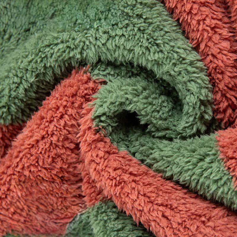 Plüschbademantel mit auffälligen vertikalen Streifen - image 5